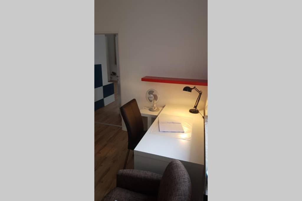 Appartement Vanille, Ferienwohnung Mit Eigenem Eingang, Wie Ein Kleines Haus Bad Salzuflen Luaran gambar