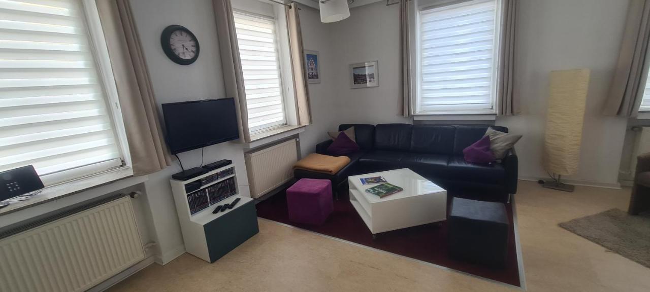 Appartement Vanille, Ferienwohnung Mit Eigenem Eingang, Wie Ein Kleines Haus Bad Salzuflen Luaran gambar